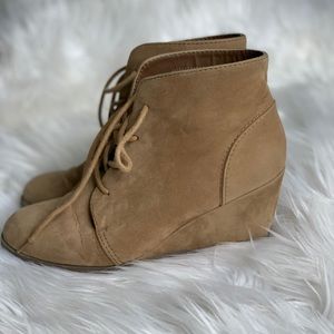 Madden girl tan wedges